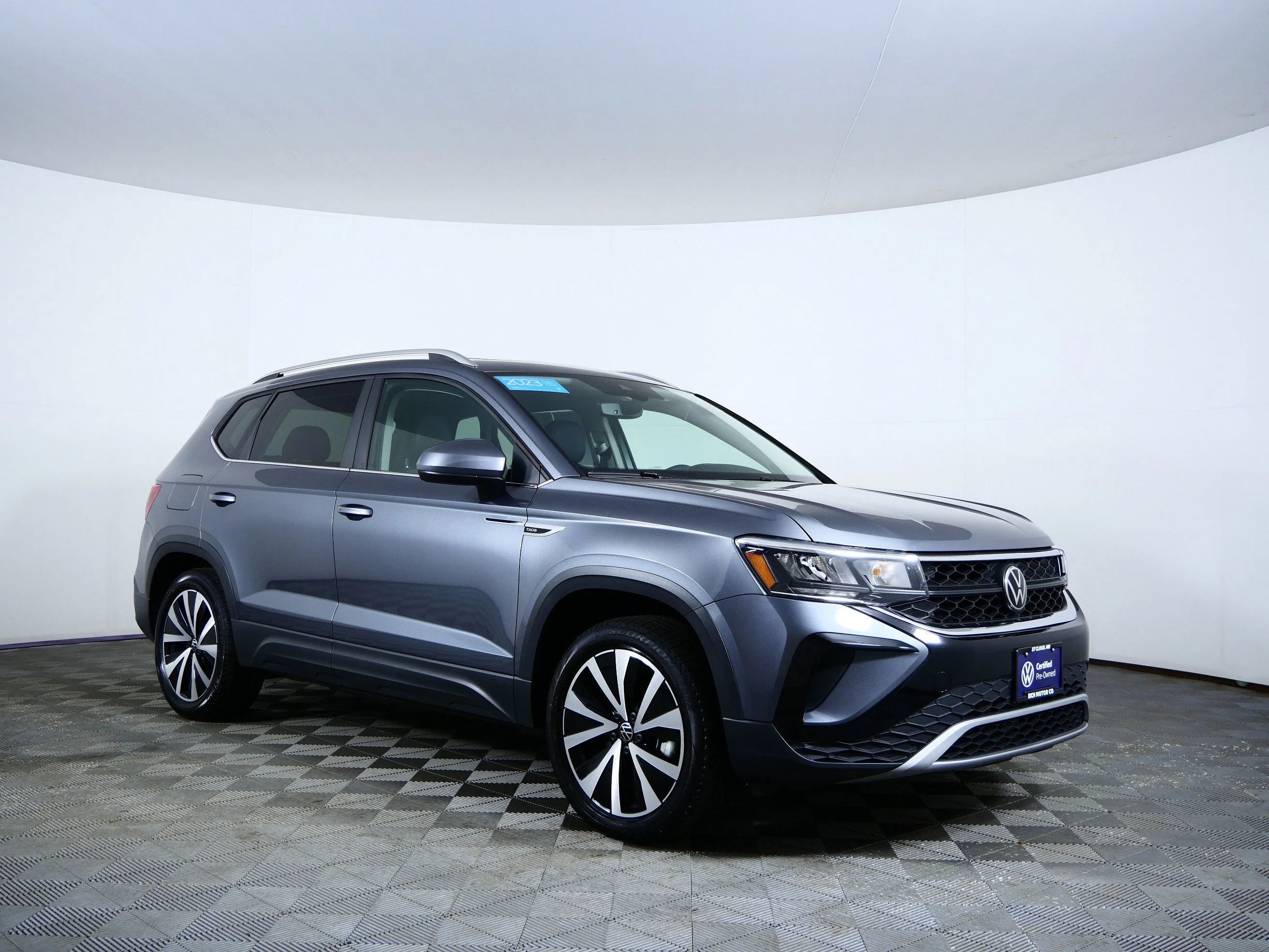 2023 Volkswagen Taos 1.5T SE 4Motion's photo