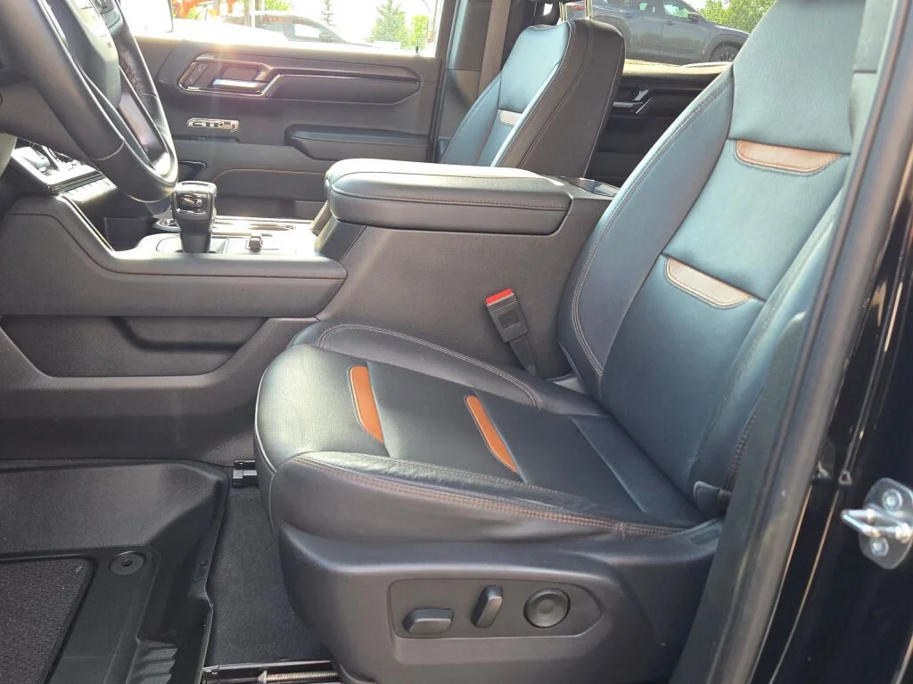 Used 2023 Black GMC AT4 image 26