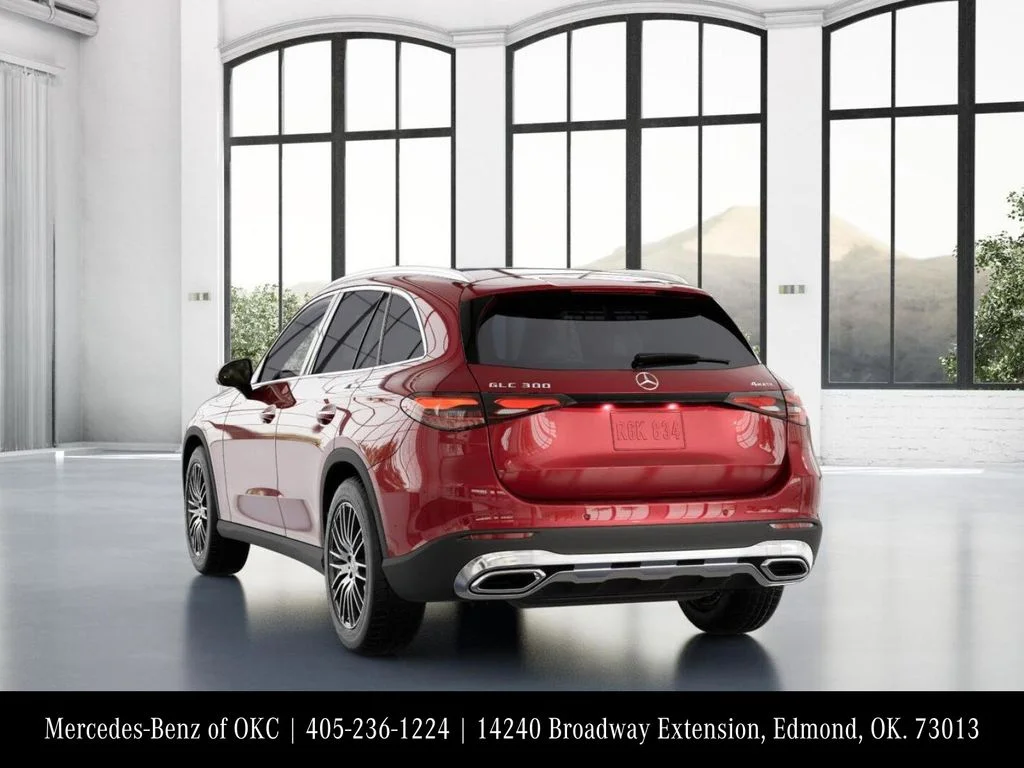 Used 2026 Red Mercedes-Benz GLC 300 image 27