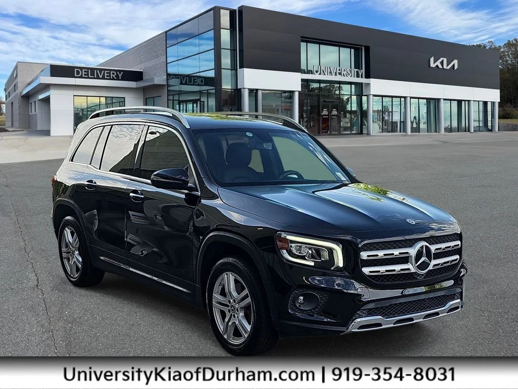 Used 2021  Mercedes-Benz GLB 250 image 1