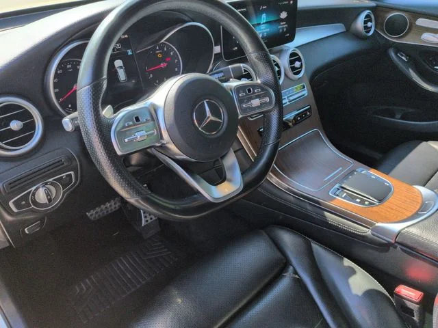 Used 2020  Mercedes-Benz GLC 300 image 10