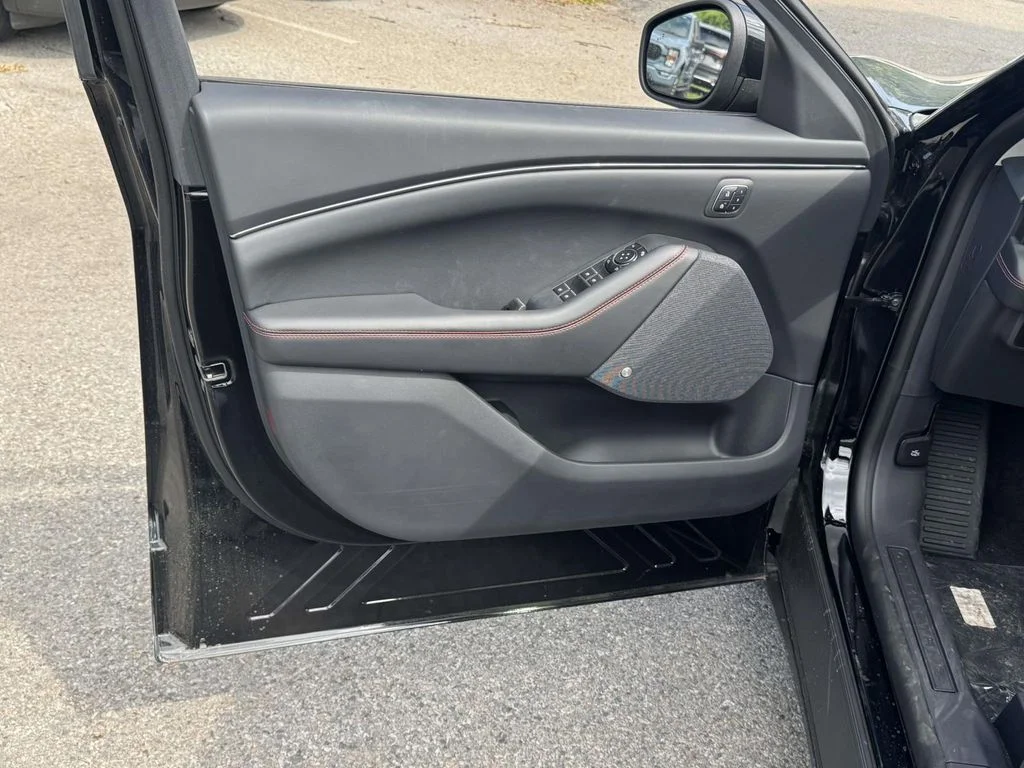 New 2026 Black Ford Premium image 13
