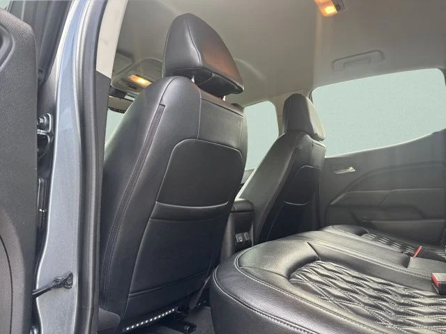 Used 2022 Gray GMC Elevation image 19