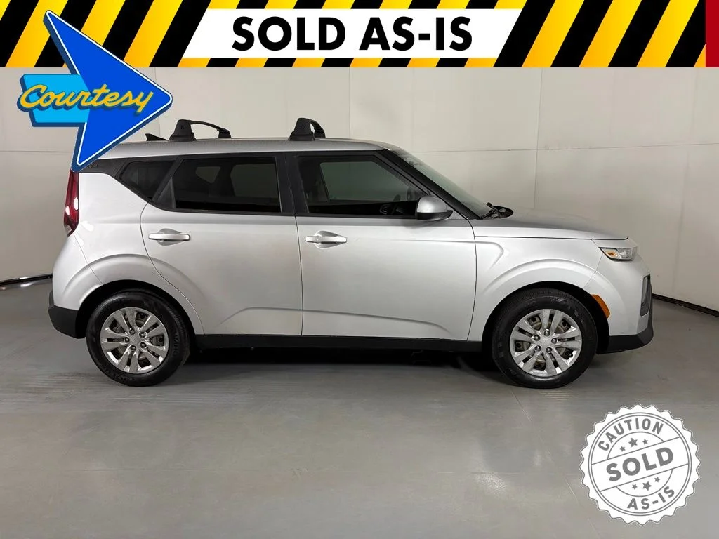 Used 2021 Silver Kia LX image 9