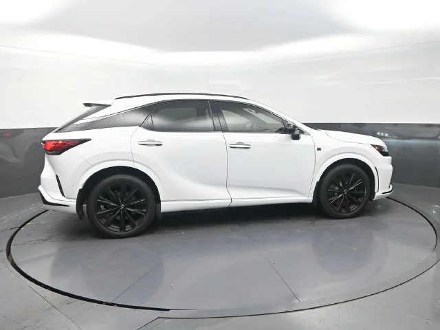 Used 2024 White Lexus 500h F SPORT Performance image 9