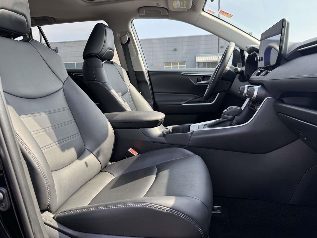 Used 2024 Black Toyota XLE Premium image 15