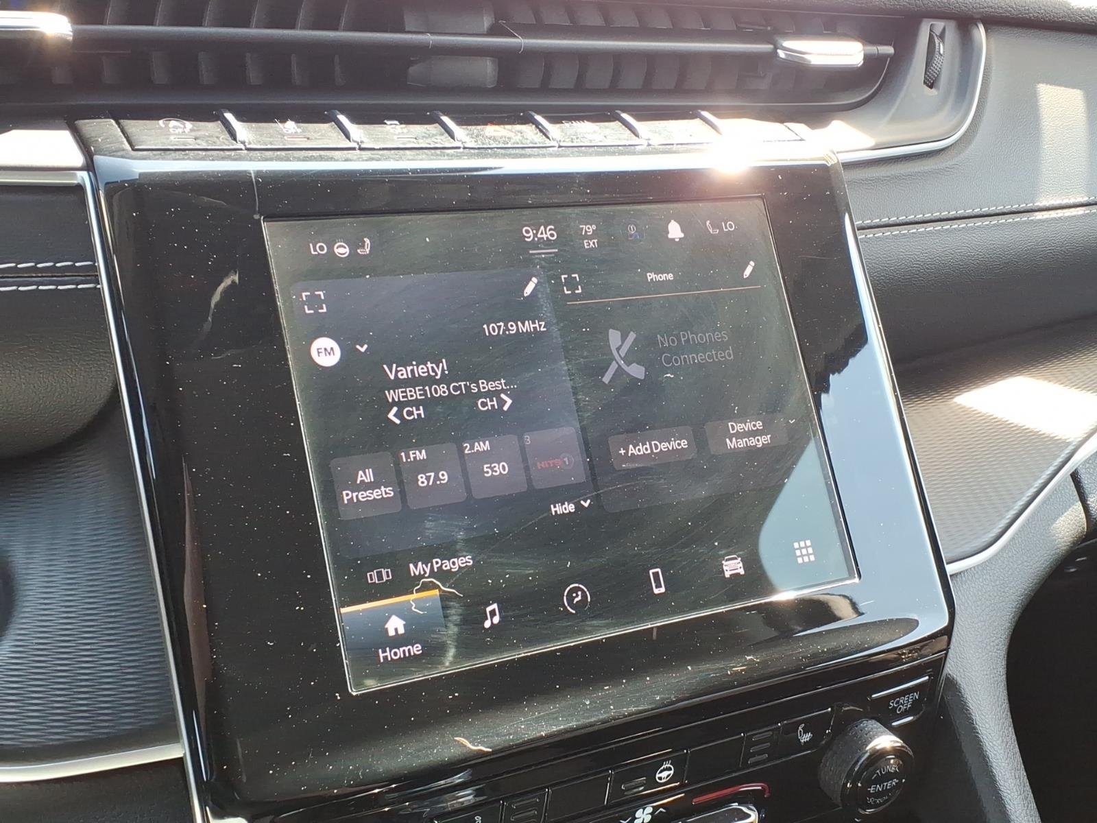 Used 2023 Black Jeep Laredo image 10