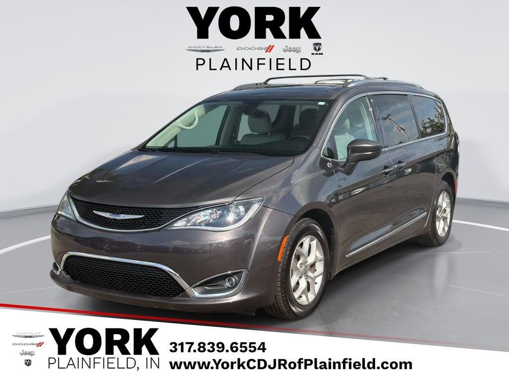 Gray 2018 Chrysler Pacifica Minivan Front-Wheel Drive 9-Speed Automatic