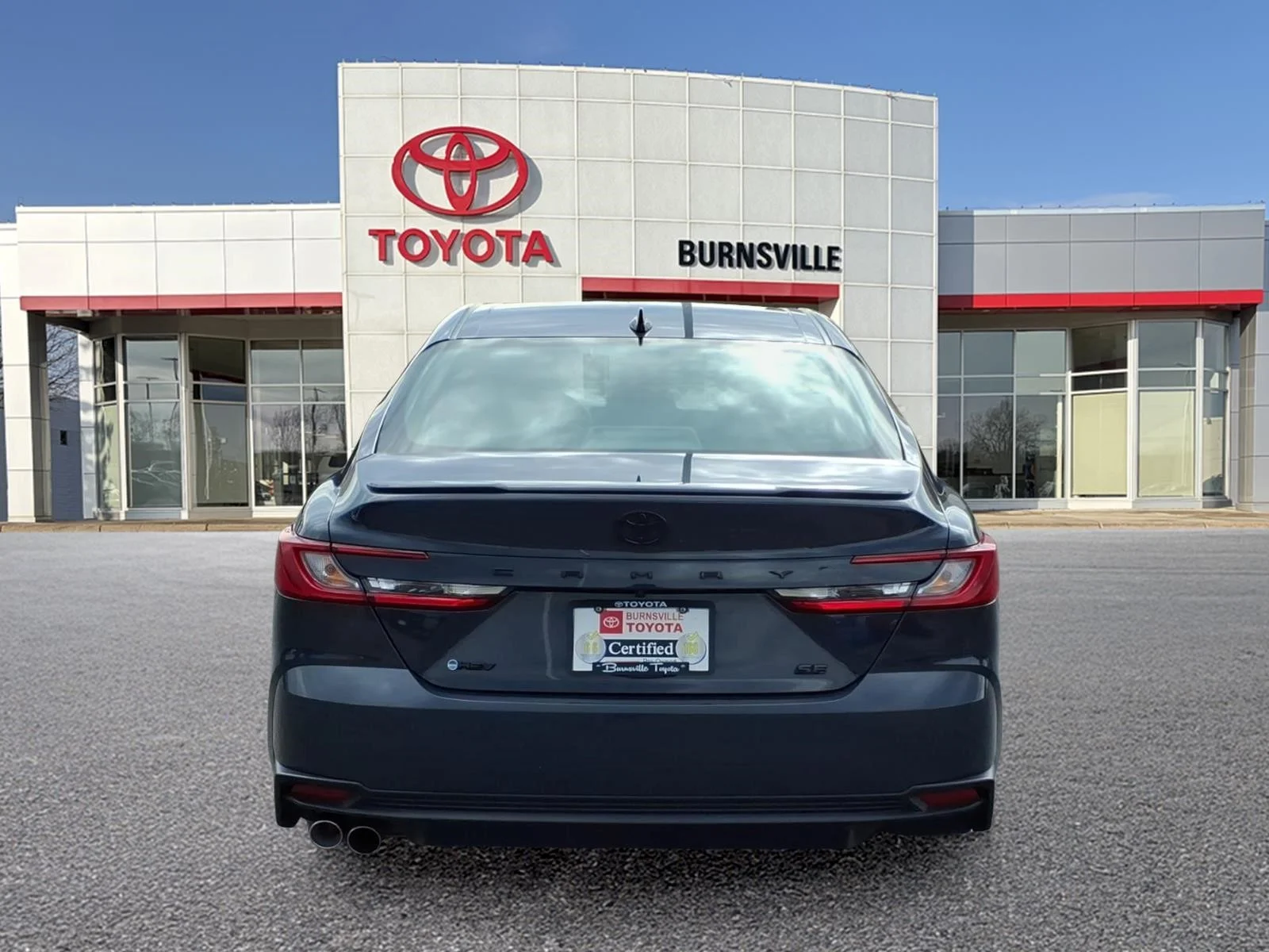 Certified Used 2025  Toyota SE image 5