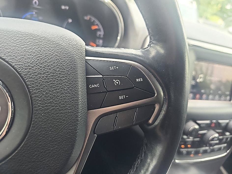 Used 2021 Diamond Black Crystal Pearlcoat Jeep Freedom image 19