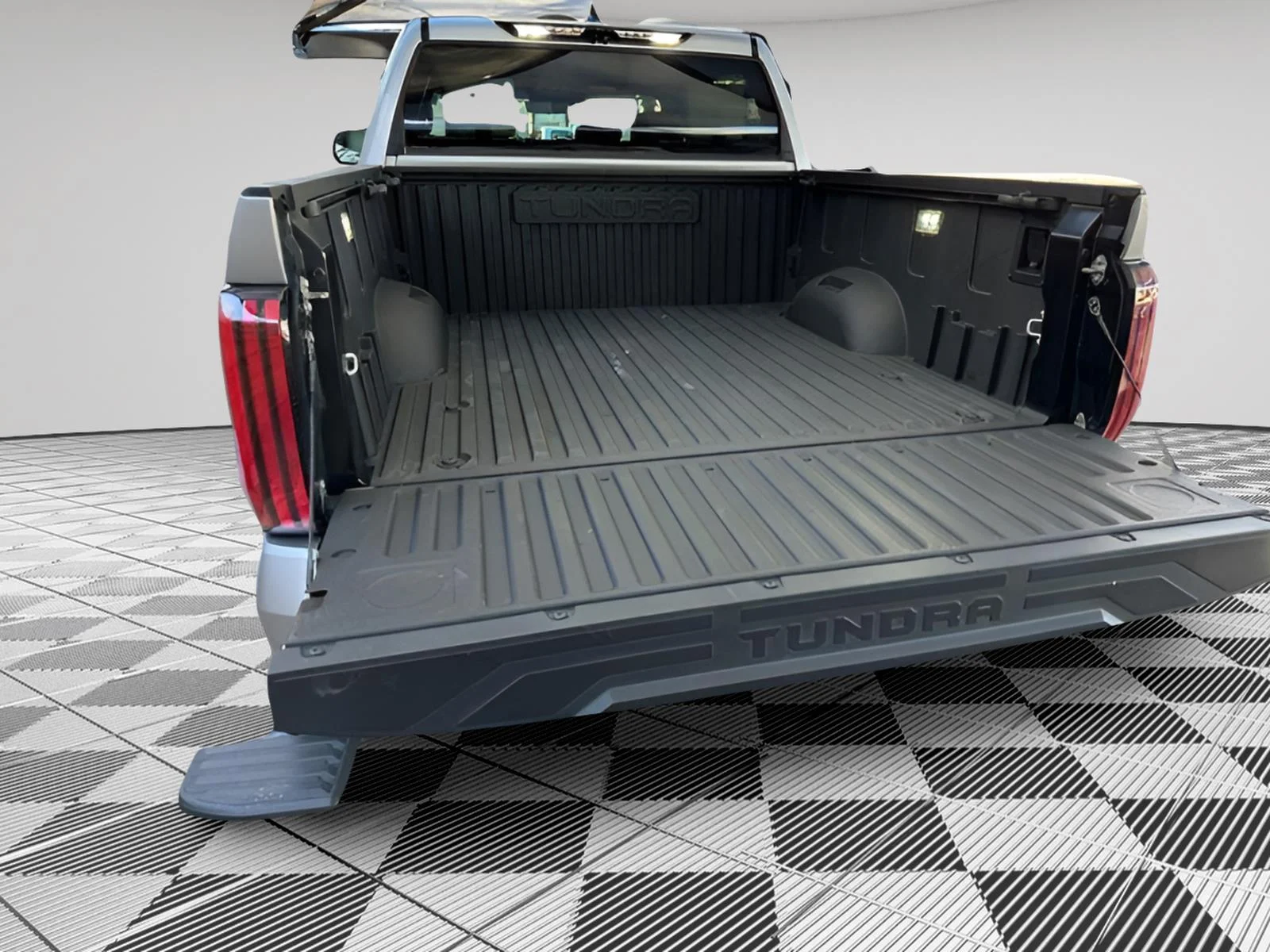 2024 Toyota Tundra Capstone - Photo 20