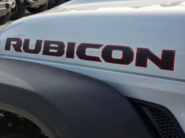 New 2026 Bright White Clear-Coat Exterior Paint Jeep Rubicon image 28