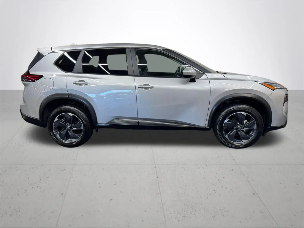 Used 2024 Silver Nissan SV image 9