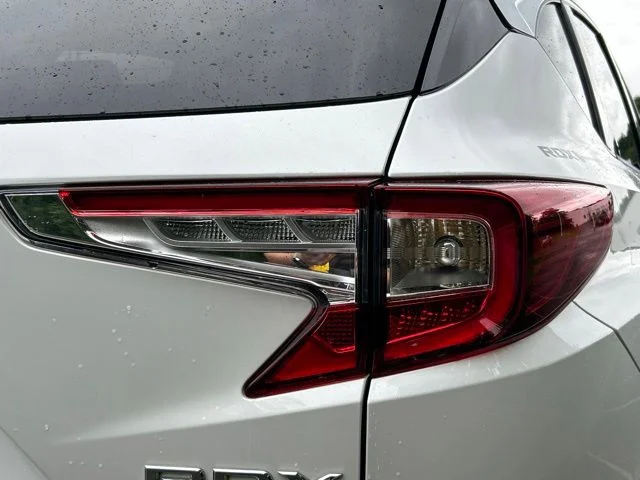 Used 2021  Acura Base image 15