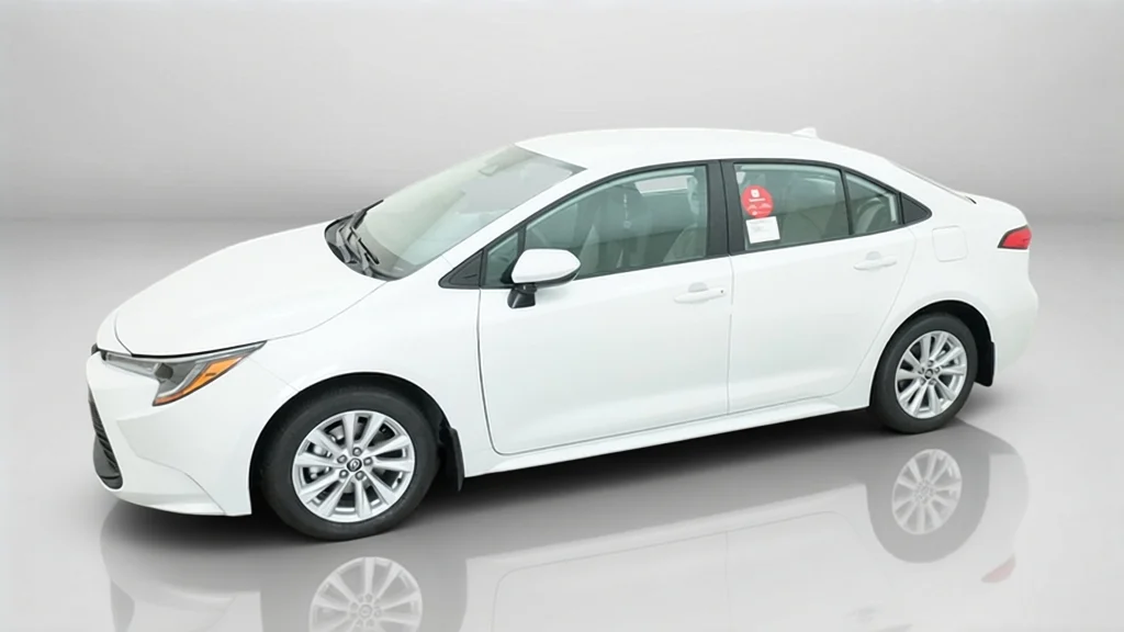 New 2027 Wind Chill Pearl Toyota LE image 3