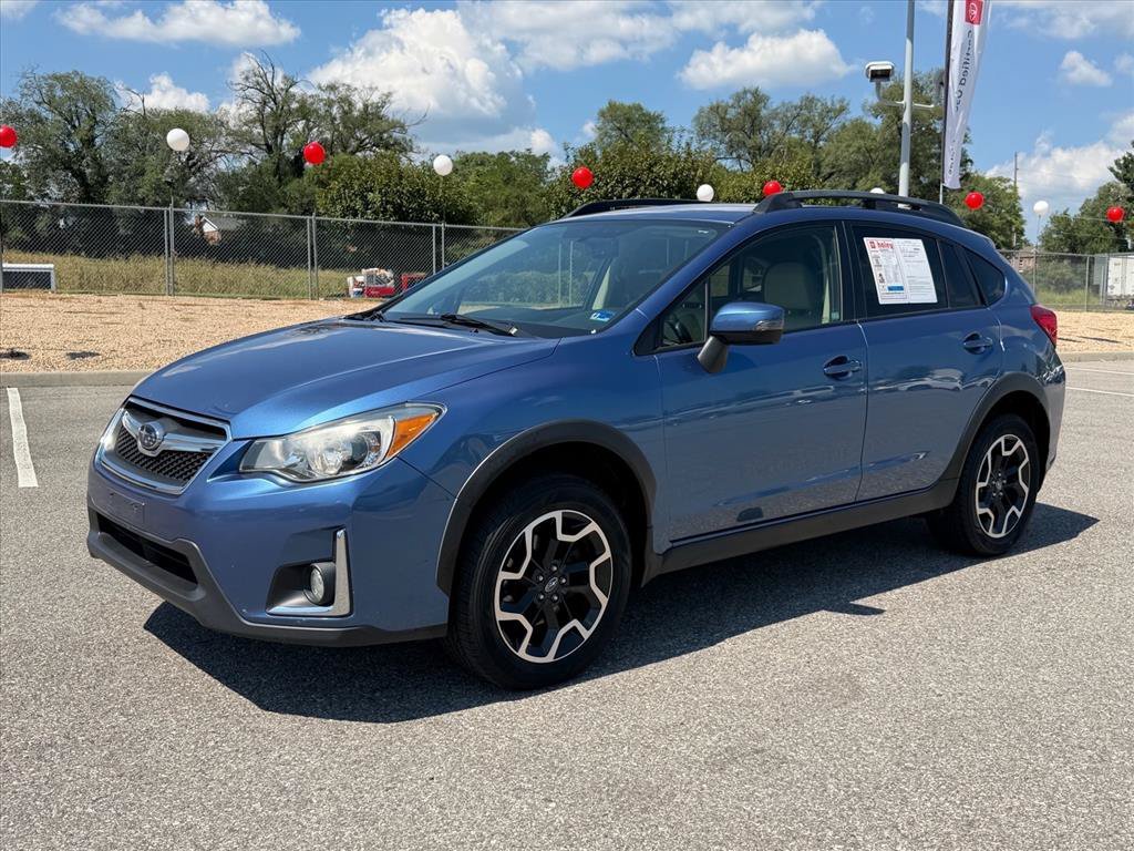 Used 2016 Blue Subaru 2.0i Limited image 9