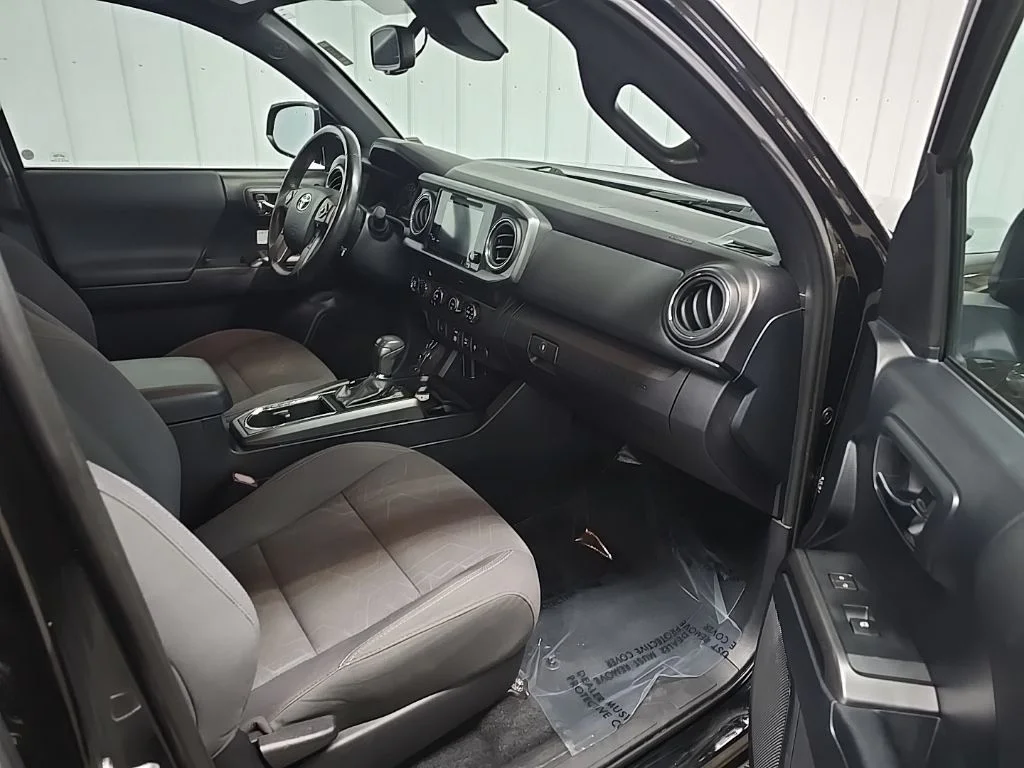 2019 Toyota Tacoma TRD Off Road - Photo 15