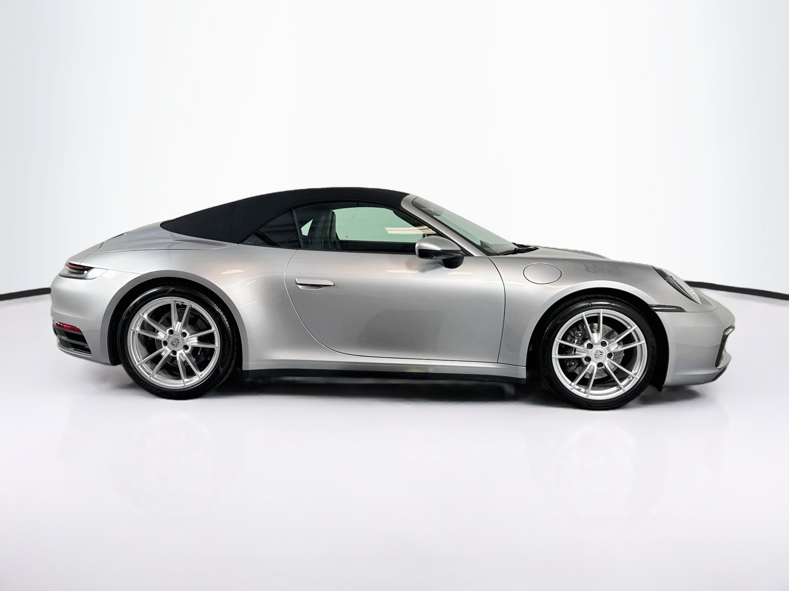 Used 2020 Gt Silver Metallic Porsche Carrera image 8