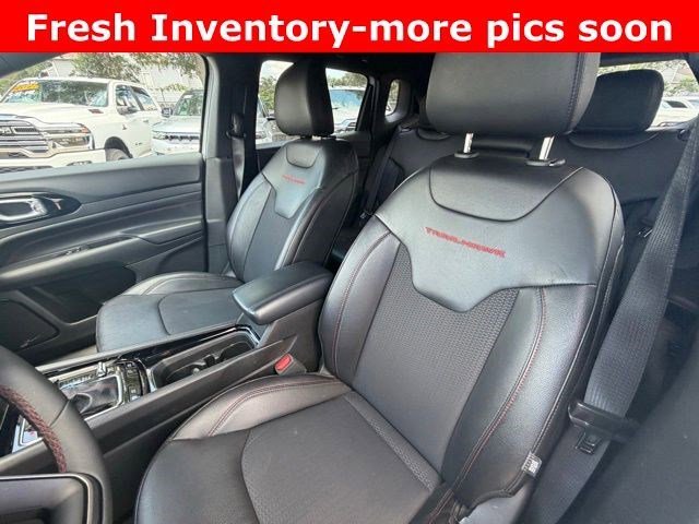 Used 2025 Bright White Clearcoat Jeep Trailhawk image 7