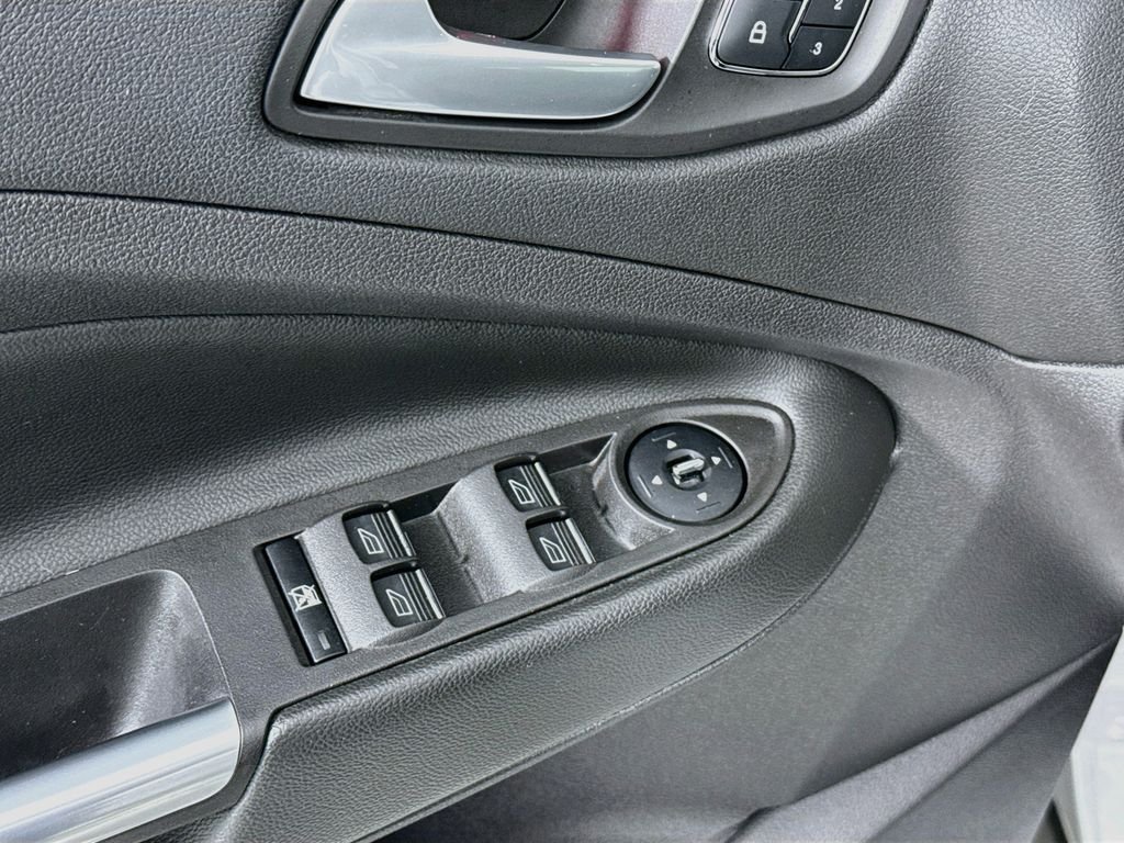 Used 2013 Silver Ford Titanium image 18