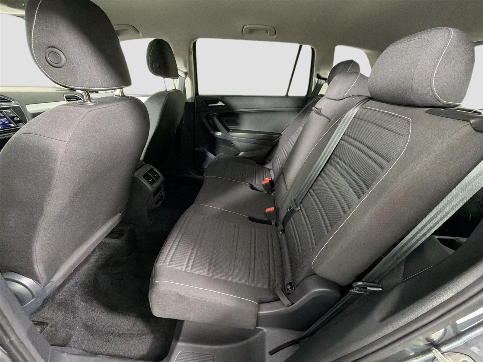 Certified Used 2024  Volkswagen S image 23