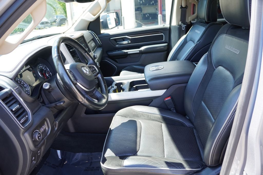 Used 2021 Billet Silver Metallic Clearcoat Ram Laramie image 16