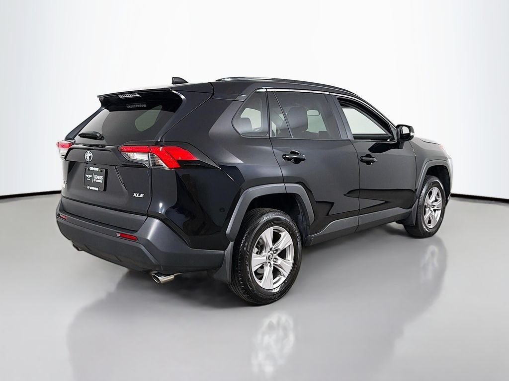 Used 2025 Midnight Black Metallic Toyota XLE image 7