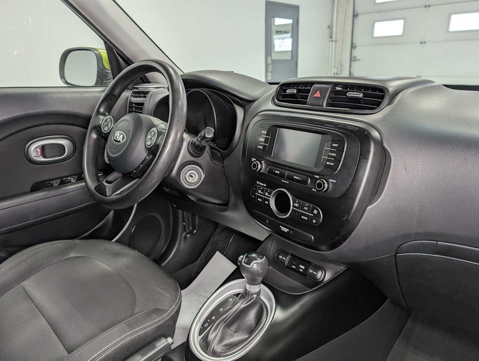 Used 2017 Alien II Kia + image 38