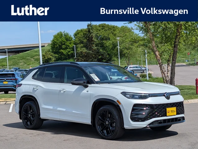 2025 Volkswagen Tiguan SE R-Line Black