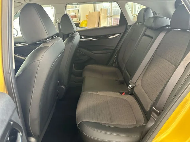Used 2023 Yellow Kia S image 25