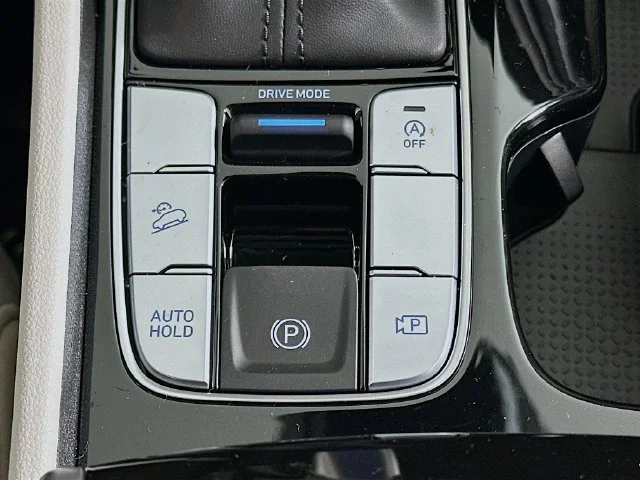 New 2026 Hyundai TUCSON SEL