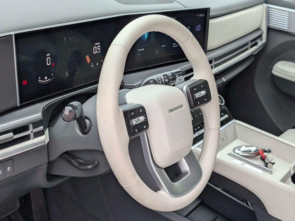 New 2026 Silver Hyundai SEL FWD image 11