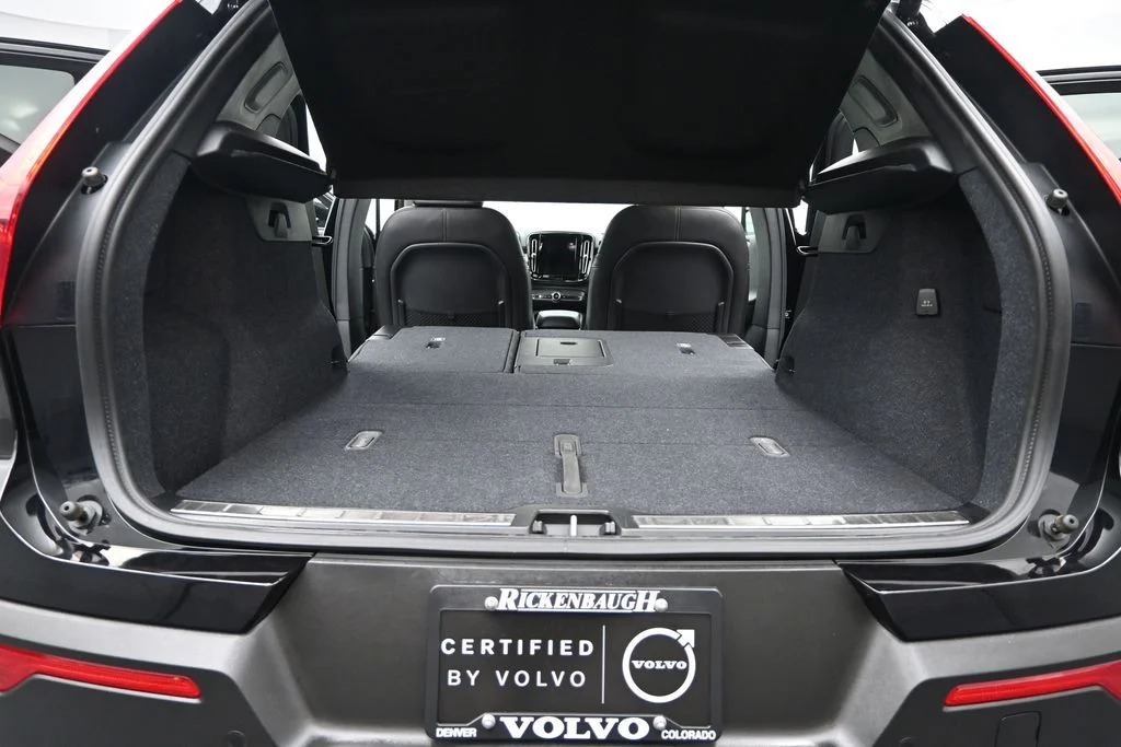 Certified Used 2025 Onyx Black Volvo Plus image 18