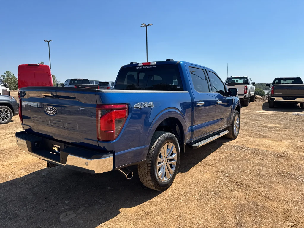 Certified Used 2024 Atlas Blue Metallic Ford XLT image 5