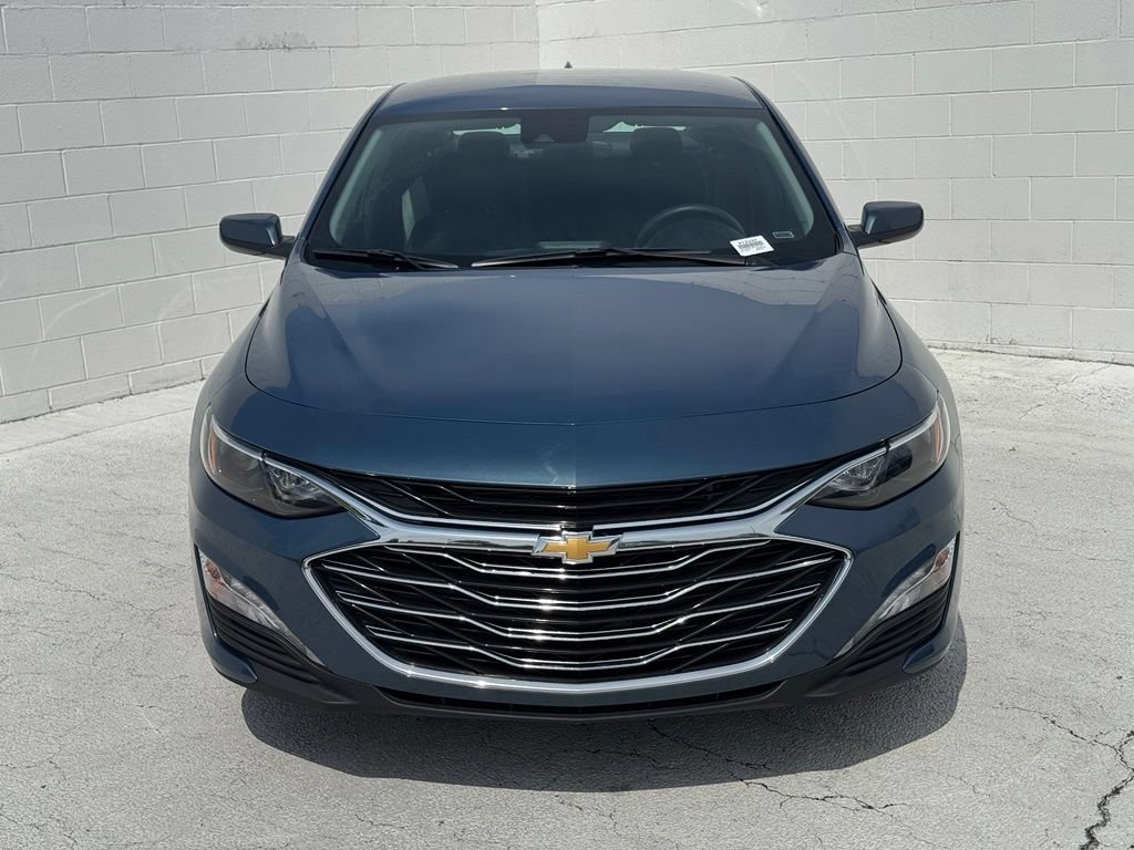 Used 2025 Lakeshore Blue Metallic Chevrolet 1LT image 7