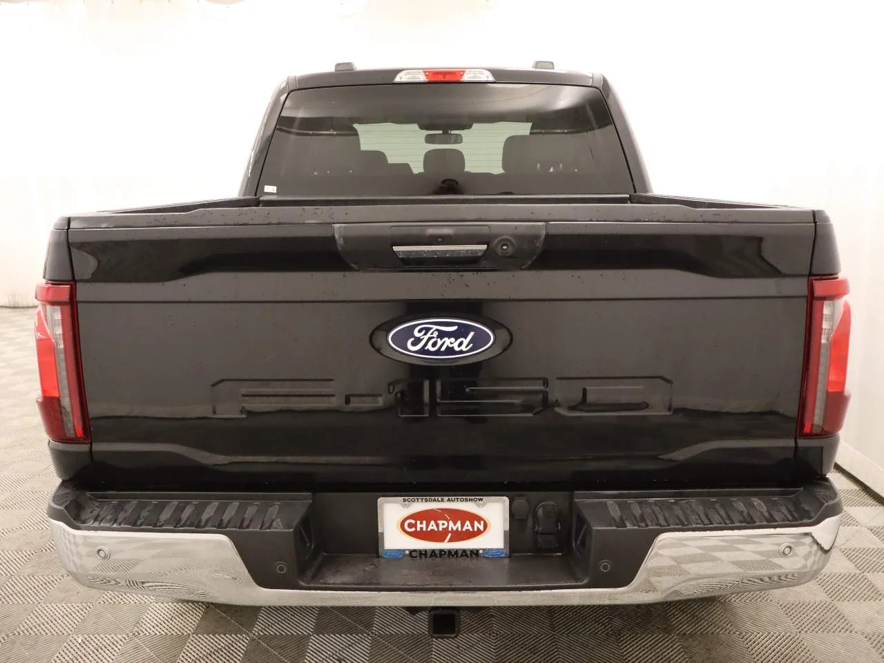 Used 2024 Agate Black Ford XLT Crew Cab image 5