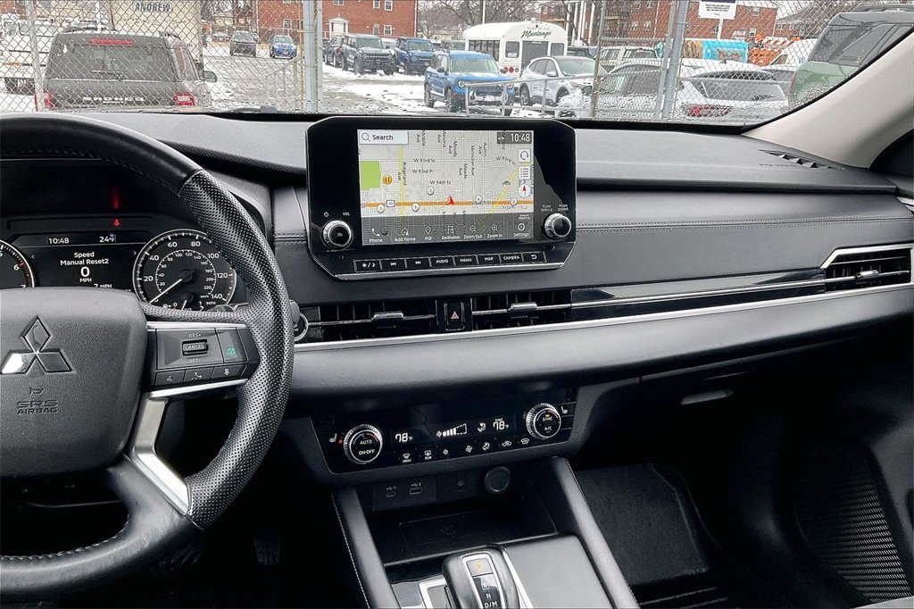 2024 MITSUBISHI OUTLANDER - Image 4