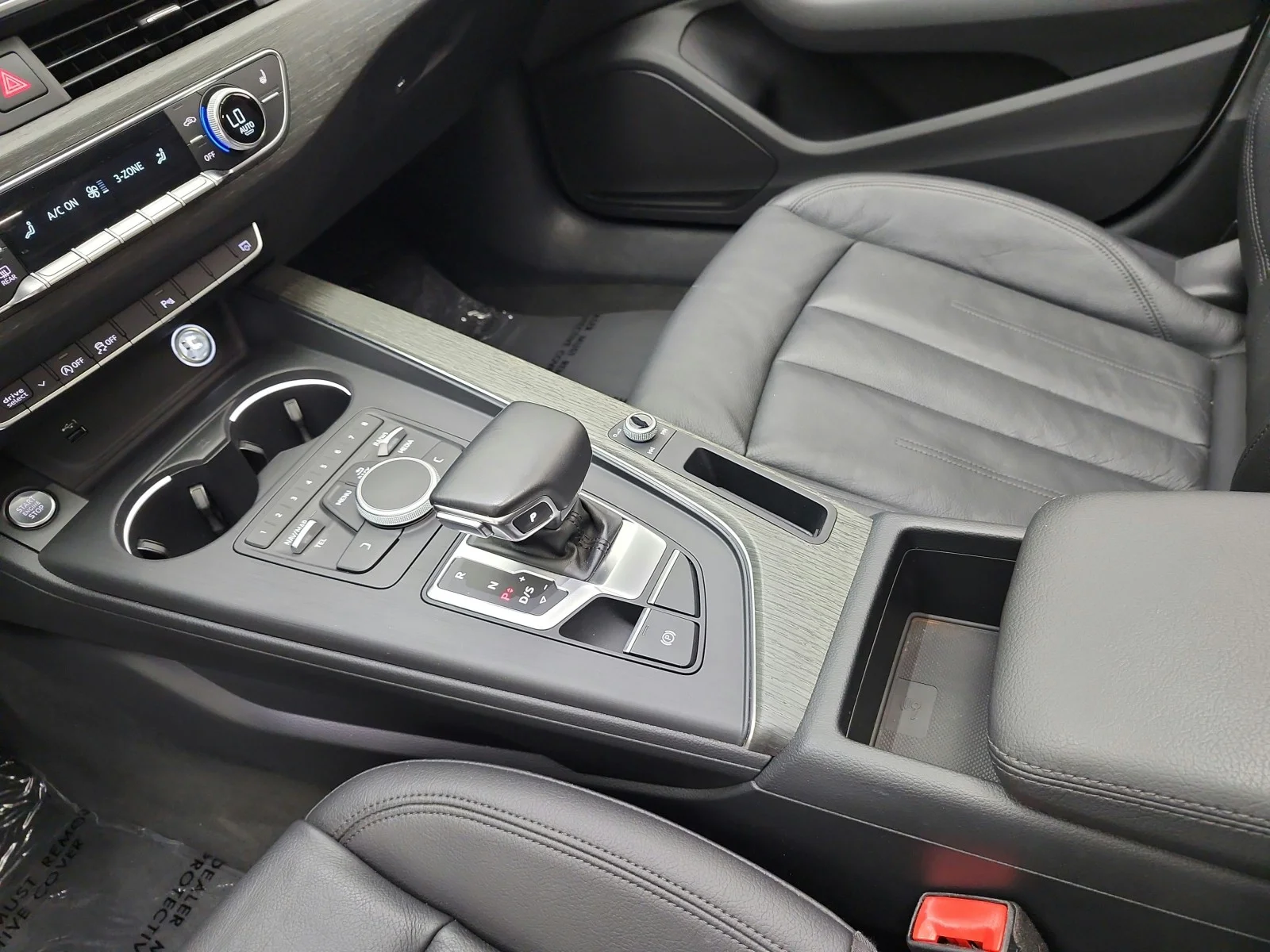 Used 2019 Glacier White Metallic Audi Premium 40 TFSI image 11