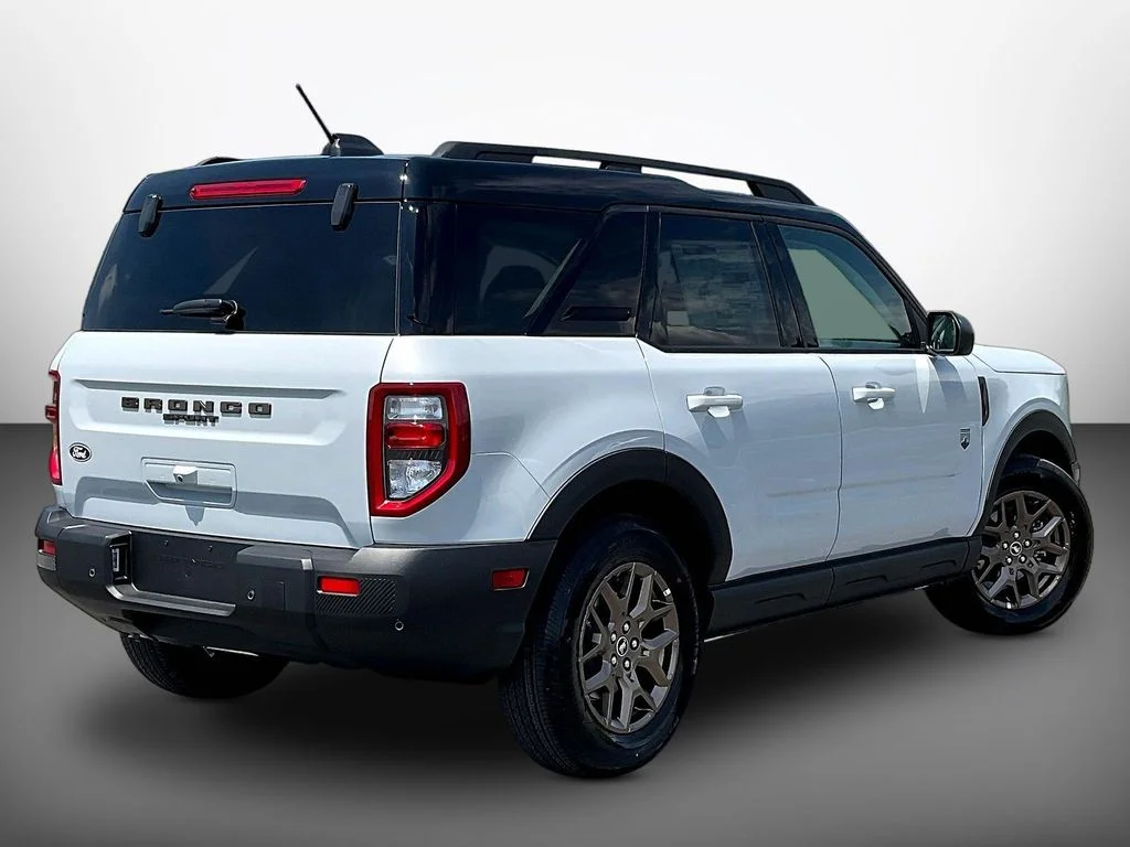 New 2026 Space White Metallic Ford Big Bend® image 16