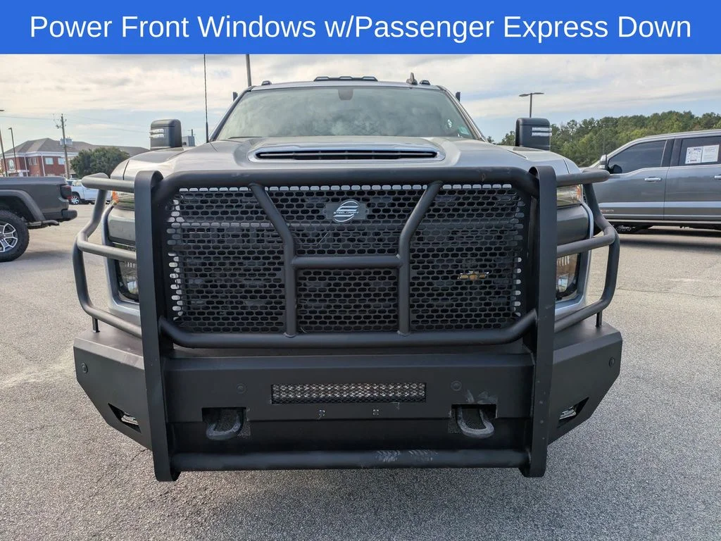 Used 2021 Silver Chevrolet LT image 9