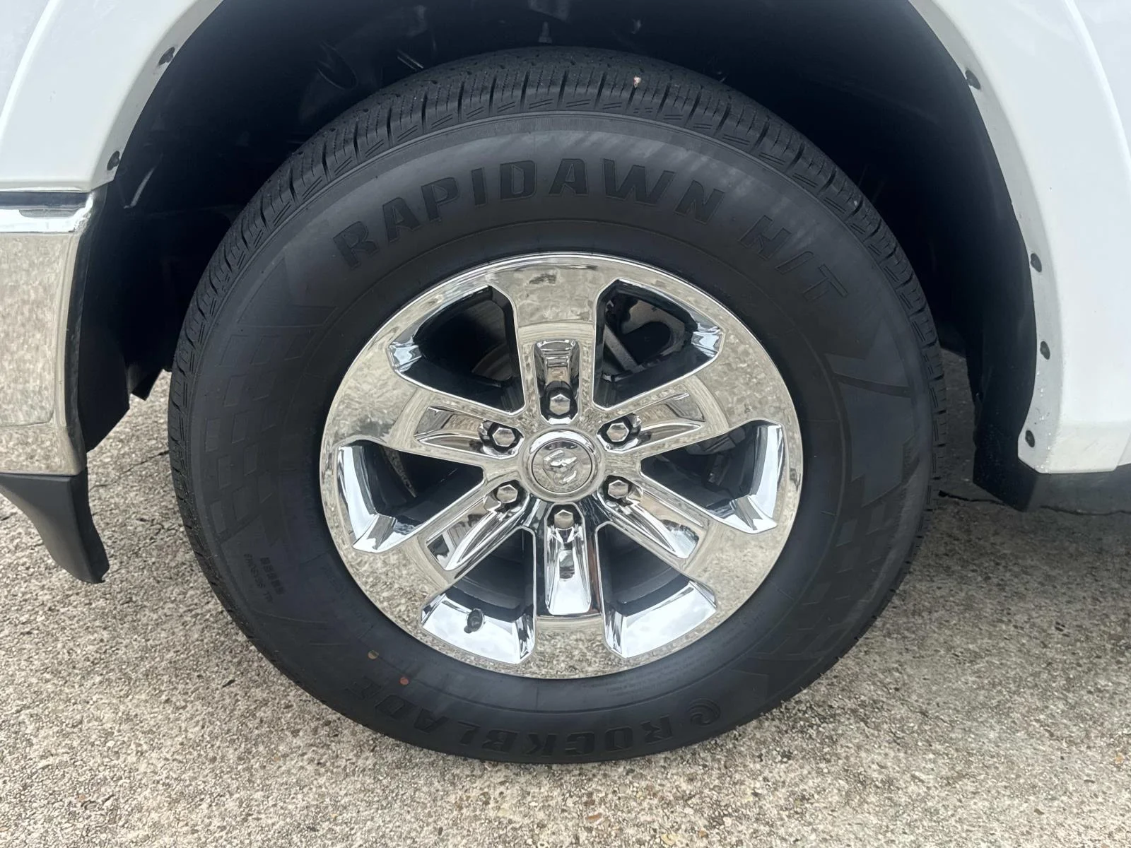 Used 2022 Bright White Clearcoat Ram Laramie image 4