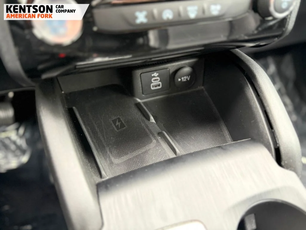 Used 2025 Black Ford Platinum image 29