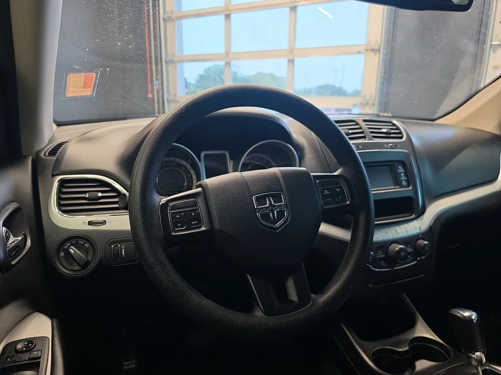 Used 2020 White Dodge SE image 18