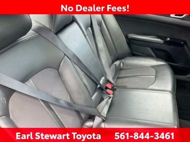 Used 2021 White Kia GT-Line image 27