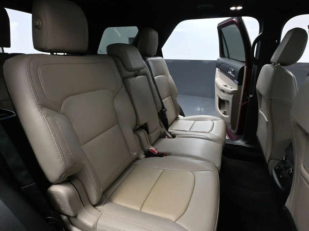 Used 2018 Red Ford Limited image 47