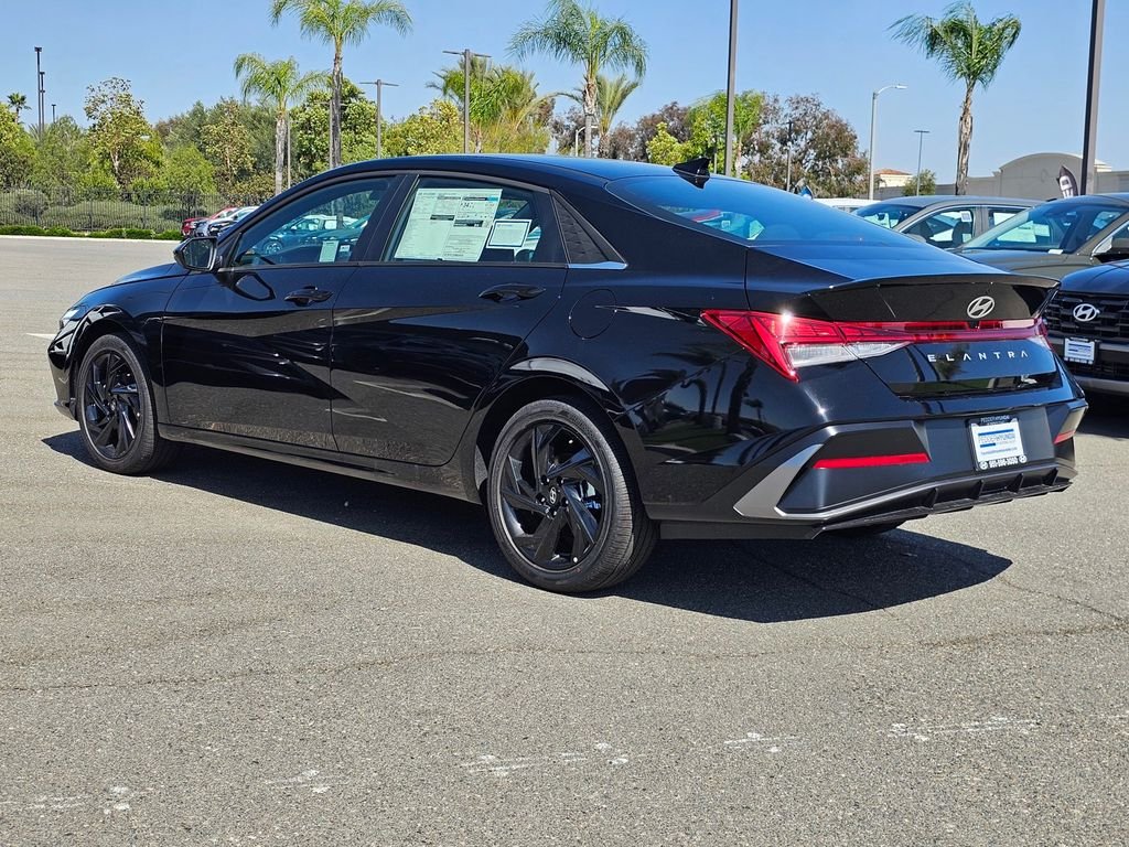 New 2026 Black Hyundai SEL Sport image 3
