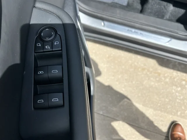 Used 2025 GRAY BUICK Preferred image 22