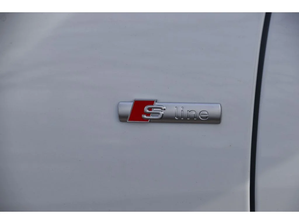 New 2026 Glacier White Metallic Audi Premium Plus image 23