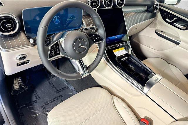 New 2026 Obsidian Black Metallic Mercedes-Benz GLC 300 image 39