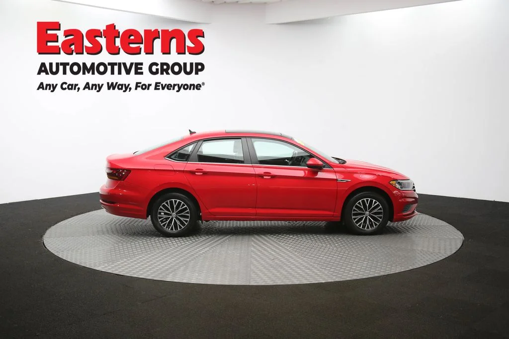 Used 2019 Red Volkswagen SEL image 45